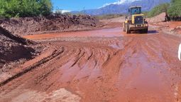Crecida de ríos y fuertes tormentas dejan comunidades aisladas en Fiambalá