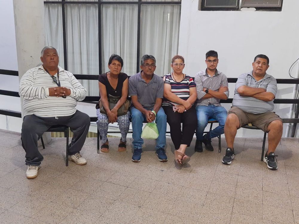 Hijos. Antes de ser atendidos en fiscalía.