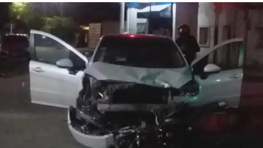 Accidente. Lucas Pereyra fue embestido por el auto conducido por Mariana Pedraza.