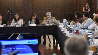 los ministros de educacion de todo el pais aprobaron la ?secundaria 2030?