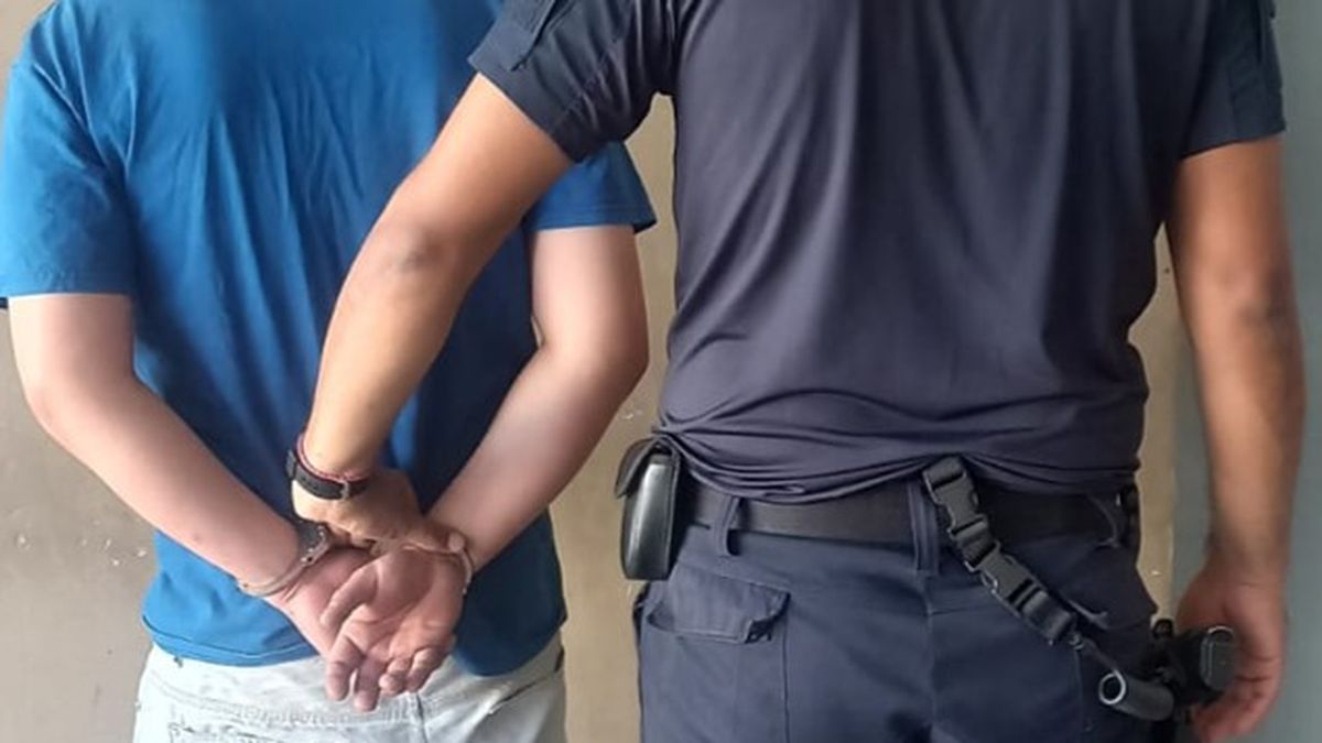 Un hombre fue arrestado por atacar a su pareja