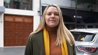denuncian a una legisladora por pagarle a su empleada domestica con un contrato del senado