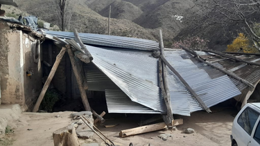 temporal de capayan derribo parte de una vivienda
