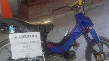 Arrestan a dos jóvenes con droga