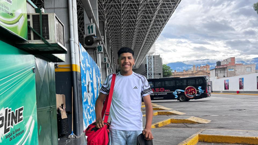 un joven de andalgala fue convocado para disputar el torneo regional de hockey