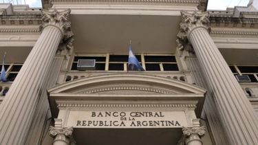 Bancos deberán ofrecer tasa mínima del 30% en plazos fijos