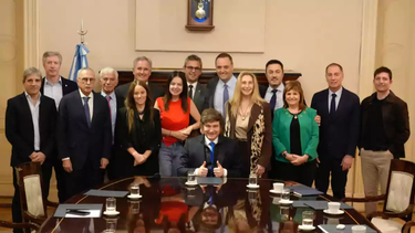 javier milei reune al gabinete y define la estrategia para el nuevo periodo legislativo