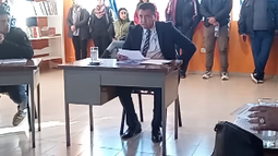 Gordillo. Abandonó el recinto sin responder preguntas. Gordillo. Abandonó el recinto sin responder preguntas.