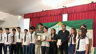 Gran éxito en la presentación del libro Manos a la obra