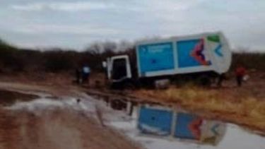 acusan al municipio de la capital de arrojar basura en antapoca