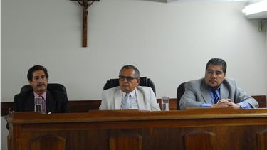 Alegatos para el docente universitario acusado de abuso