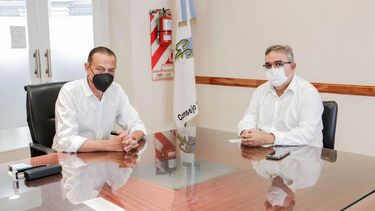 Reunión. Jalil junto al titular de Vialidad Nacional, Gustavo Arrieta.