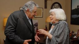 Mujica asistirá al velatorio de China Zorrilla en Uruguay