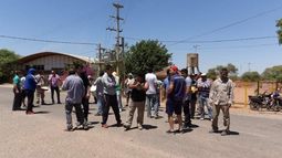 Protesta de los trabajadores de la Cerámica Valle Viejo