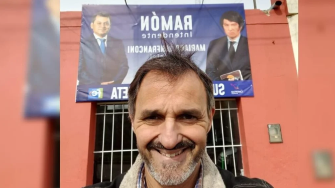 Le quitaron su trabajo en el Municipio por un like y la Justicia lo repuso