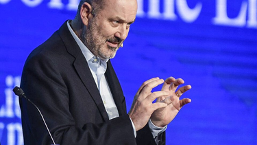 sturzenegger, sobre las licencias: si te lastimaste jugando al futbol, tu empleador no tiene nada que ver