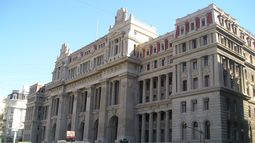 Anomalía. La falta de cobertura de los puestos en la Justicia Federal deviene en un servicio pésimo. Anomalía. La falta de cobertura de los puestos en la Justicia Federal deviene en un servicio pésimo.