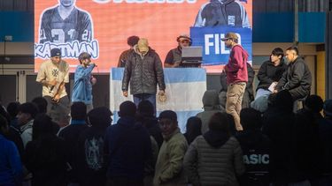 poman vibro con la liga de freestyle y el torneo de basquet 3x3