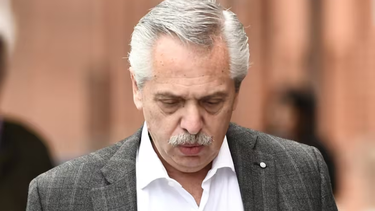 Citaron a Alberto Fernández a declarar como acusado en la causa de los seguros