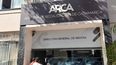 segun nuevo informe de arca, livent  adeuda $197 millones
