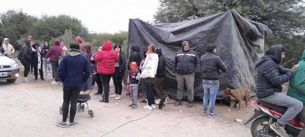Usurpación masiva en Valle Viejo genera tensión