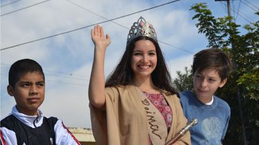 La reina del Poncho 2015 visitó su Alijilán