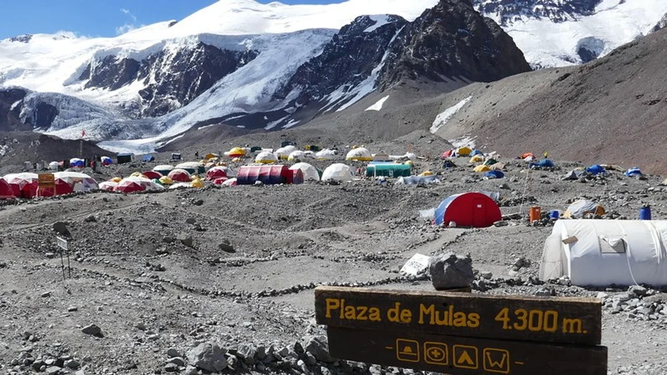 Murió un andinista ruso que intentaba escalar el Aconcagua