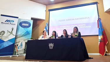 la defensa publica en el 1° taller de juezas y jueces de paz en tinogasta