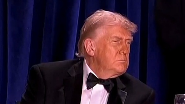 trump reconocio que fue el quien demoro su salida del escenario tras el ataque: queria ver que pasaba