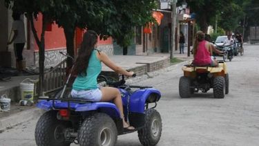 Advierten que está prohibido circular en cuatriciclo