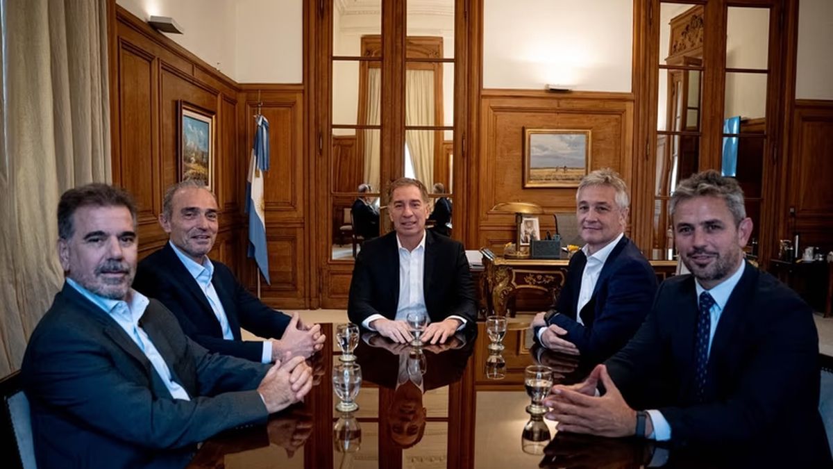 El oficialismo y la oposición empiezan a conformar alianzas