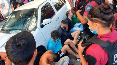 violacion grupal: uno de los detenidos dijo que no sabia lo que pasaba