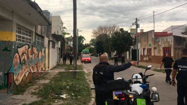 se atrinchero un ex policia que mato a un nene e hirio a su pareja