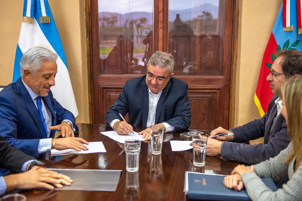 Jalil firmó un convenio con el Juzgado Federal