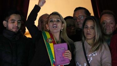 La senadora Áñez sumó varios respaldos en la Presidencia