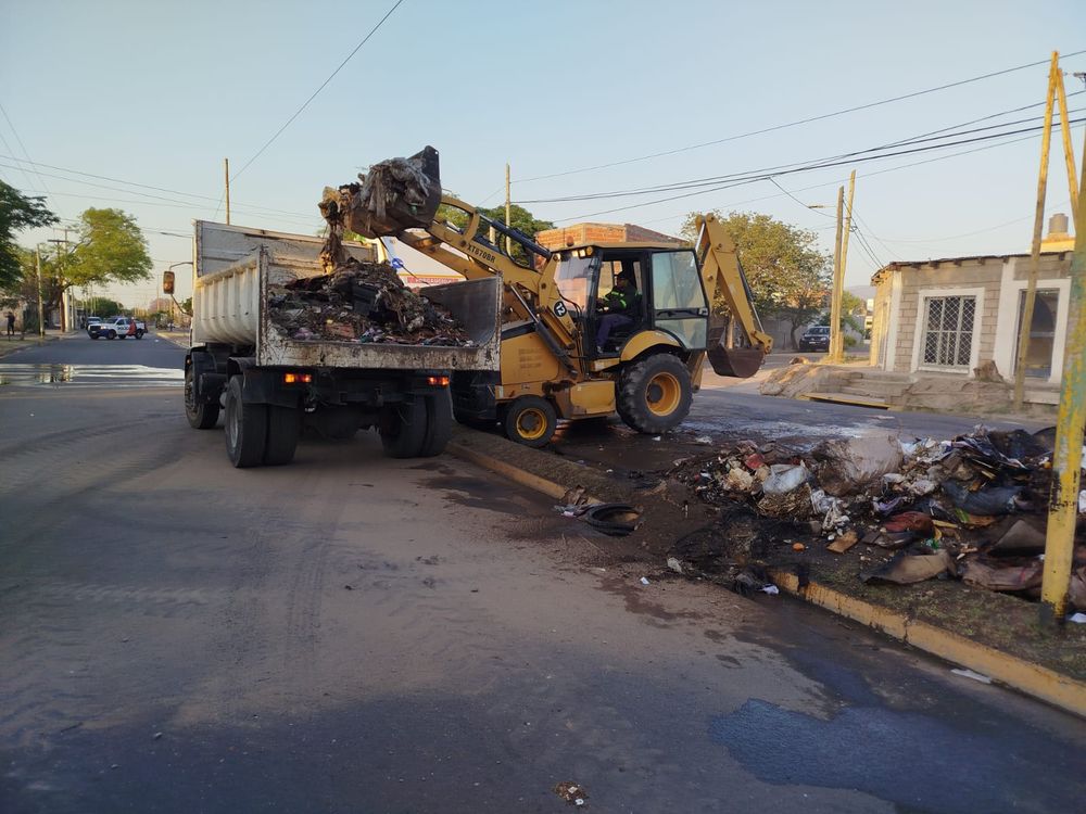 Incendio camión de recolección de basura (2)