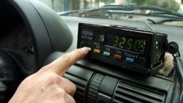 Buscan a un remisero acusado de violar a una pasajera