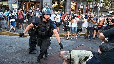 Violenciainstitucional. Más que ordenar la protesta, las fuerzas deseguridad desplegaron una dinámica de represión.