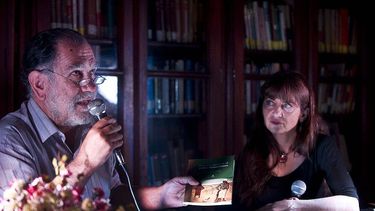 Noche de cuentos y relatos breves