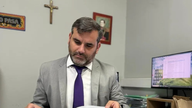 Felsztyna está investigando el presunto ultraje.
