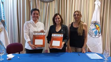 La Facultad de Humandidades firmó convenio con el municipio de Valle Viejo