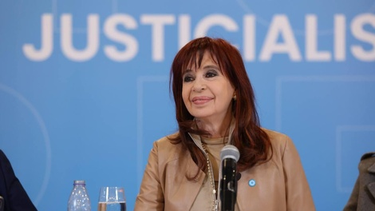 cristina kirchner llamo a los jubilados a organizarse para enfrentar el plan de crueldad de milei