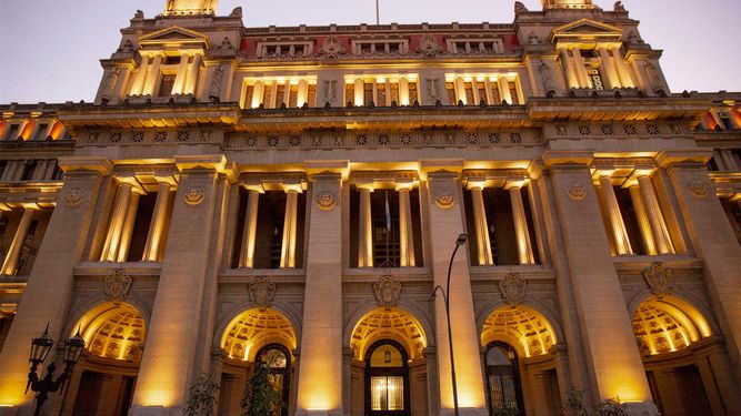 La cautelar de la CGT contra el DNU pasa a la Corte Suprema
