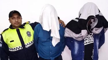 Catamarqueños, detenidos en intento de estafa a un banco