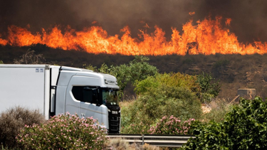 voraz incendio forestal en espana: hay doce muertos y buscan a veinte desaparecidos