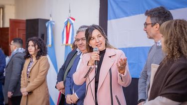 Firma. El traspaso se firmó en un acto el 24 de julio.&nbsp;
