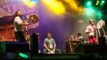 El carnaval jujeño copó la novena luna del Poncho 2015