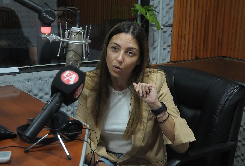 Ministra de Economía. Alejandra Nazareno. 