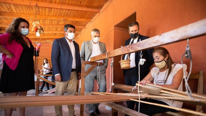 Tejedoras catamarqueñas participarán de la 3ra feria de artesanas