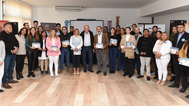 Con la participacion de Rubén Dusso se presento el libro 30 Objetos cotidianos que la minería hace posible en Fiambalá